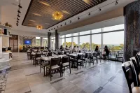 Hotel X Toronto, a Destination by Hyatt Hotel - breakfast