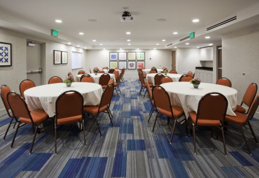 홀리데이 인 익스프레스