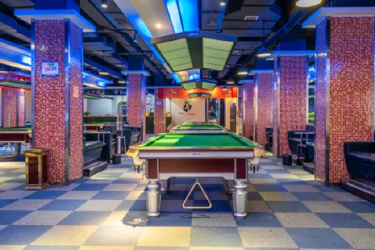 QingYueju Business Hotel Отели в г. Фэнцю