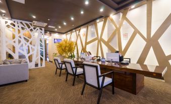 Zhuxing Boutique Theme Hotel