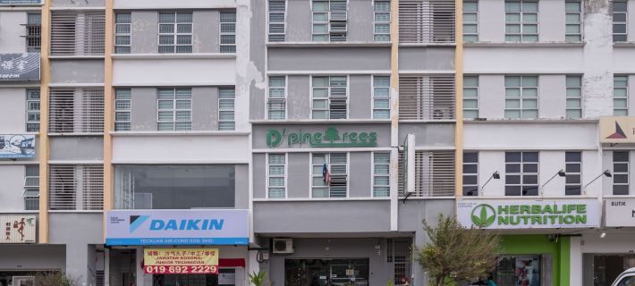 D'Pinetrees Hotel Hoteles en Tebrau