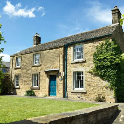 The Pilsley Inn - Chatsworth Hotels near Chatsworth House