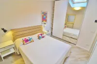 Aromi Piccolo Hotel