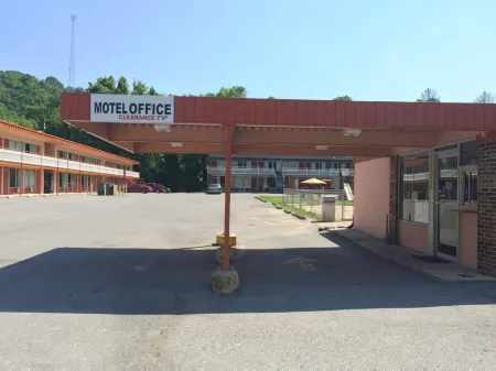 Daniel Boone Motor Inn Отели в г. Пайк