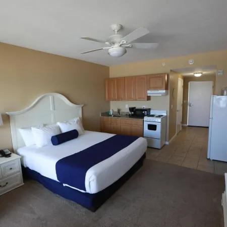 Shoreline Island Resort - Exclusively Adult