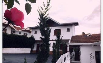 Pousada Das Rosas - Housity