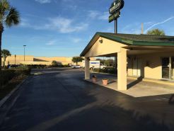 Driftwood Inn - Lake City