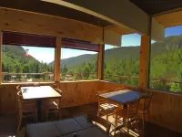 Monarch Mountain Lodge Hotels in Chaffee County