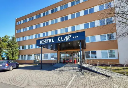 Hotel Klar Отели в г. Бобровец