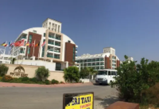 Linda Sunny Beach Hotel & Spa Hotels near Gundogdu