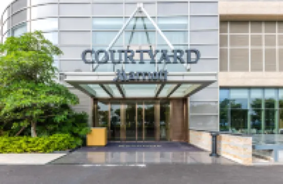 Courtyard by Marriott Xiamen Haicang Hotels in Aluohai Plaza/Songyu Ferry