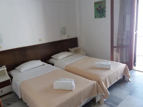 Harry's Bar & Apartments