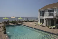 The Corsair & Cross Rip Oceanfront - Pools