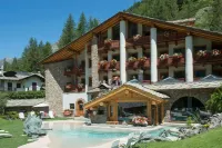 Eco Wellness Hotel Notre Maison Hotels near Castello Reale di Sarre