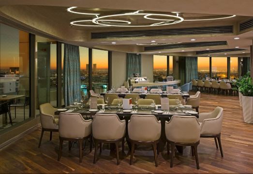 3. 힐튼 이스탄불 ..