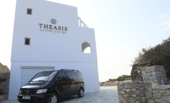 Theasis Luxury Suites