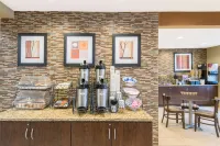 Microtel Inn & Suites by Wyndham North Canton - breakfast