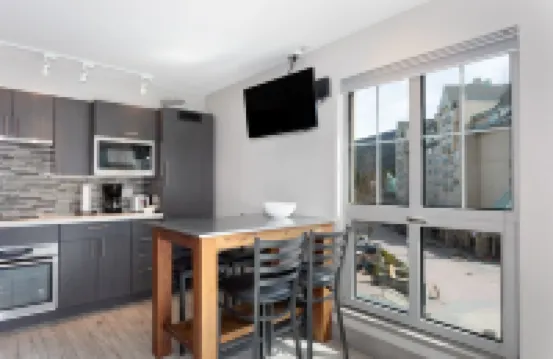 Le Chamois by Whistler Premier