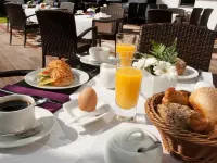 Avital Resort - breakfast