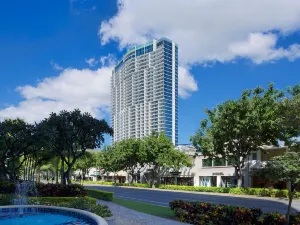 The Ritz-Carlton Residences, Waikiki Beach