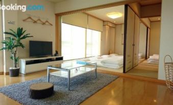 Shirahama Seaside Villa - Housity