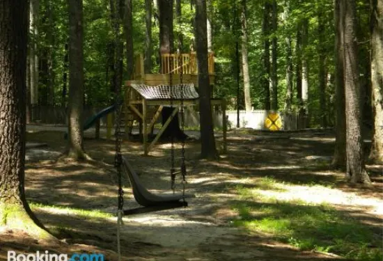 薩盧達小屋愛好者酒店