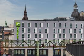 โรงแรมฮอลิเดย์ อินน์ เอ็กซ์เพรส วุปเปอร์ทาล - เฮาพท์บานโฮฟ บาย IHG