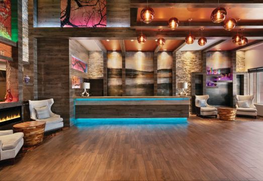 3. 햄프턴 인 & ..