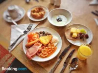 The Grand Burstin Hotel - breakfast