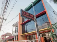 كارولاين جيست هاوس Hotels near شاطئ إيكو