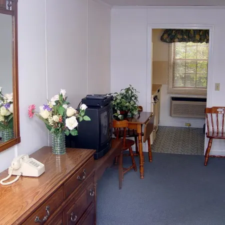 Cape Cod Harbor House Inn