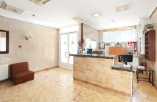 錫斯內威爾蒂酒店 鄰近瓜達爾基維爾河的酒店