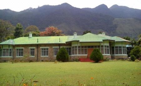 Morris Bungalow - Housity
