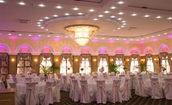 Hotel Zamca Suceava - Housity