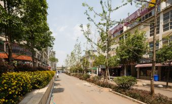 Lavande Hotel (Kunming South High-speed Railway Station)