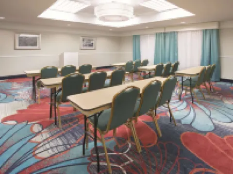 La Quinta Inn & Suites by Wyndham Gallup Hotels in Gallup