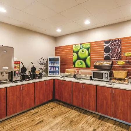 La Quinta Inn & Suites by Wyndham Boone University
