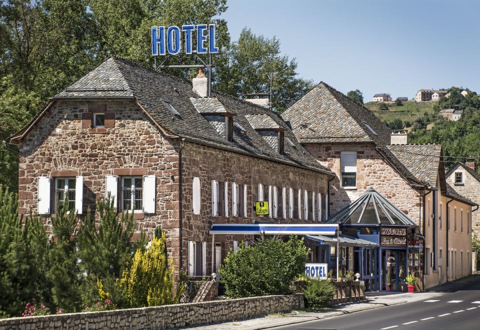 hotel overview picture