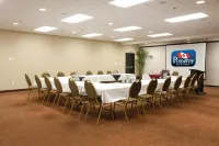 切特溫德波默羅伊套房飯店