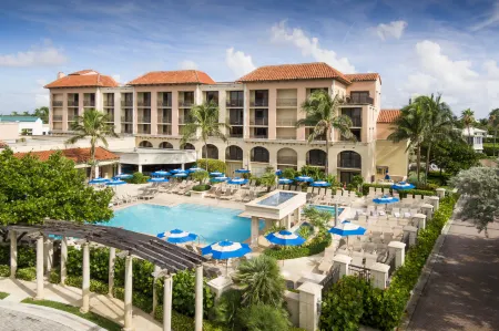 Opal Grand Oceanfront Resort & Spa