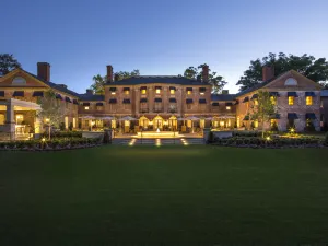 Williamsburg Inn, an Official Colonial Williamsburg Hotel