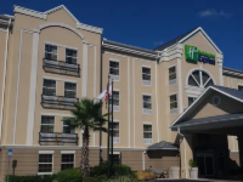홀리데이 인 익스프레스 앤드 스위트, 잭슨빌 이스트 바이 IHG 리보 모뉴먼트 주변 호텔