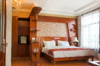 Tahe East Lake Garden Hotel Hotels in Tahe