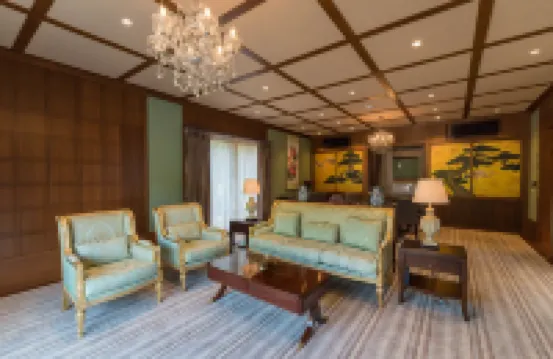 أونسين آت مونتشام