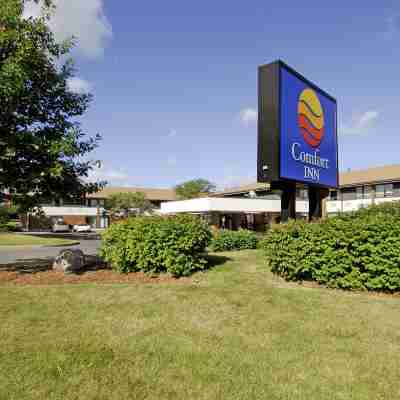 Comfort Inn Ottawa West- Kanata Hotel Exterior