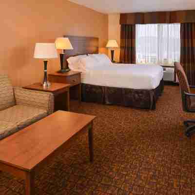 Holiday Inn Express Morgantown Rooms