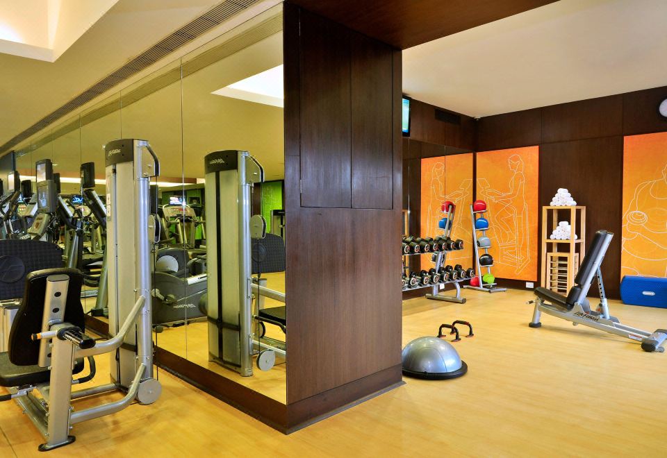 3. Courtyar..