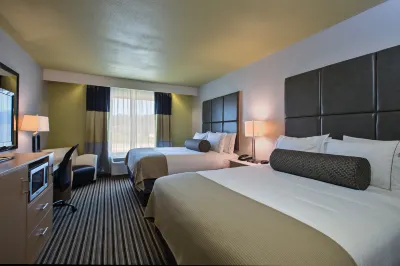 Holiday Inn Express & Suites Carlisle - Harrisburg Area Hotel dekat St Patrick Catholic Church
