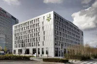 Holiday Inn Frankfurt Airport Hotels in der Nähe von CSP Frankfurt GmbH Cargo Service Point