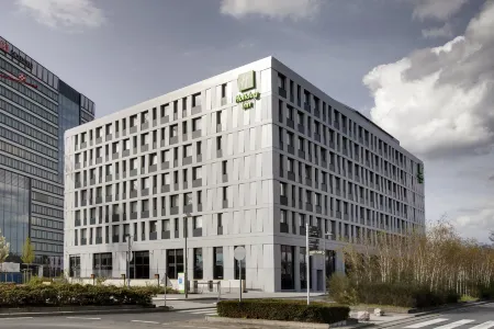 Holiday Inn Frankfurt Airport, an IHG Hotel